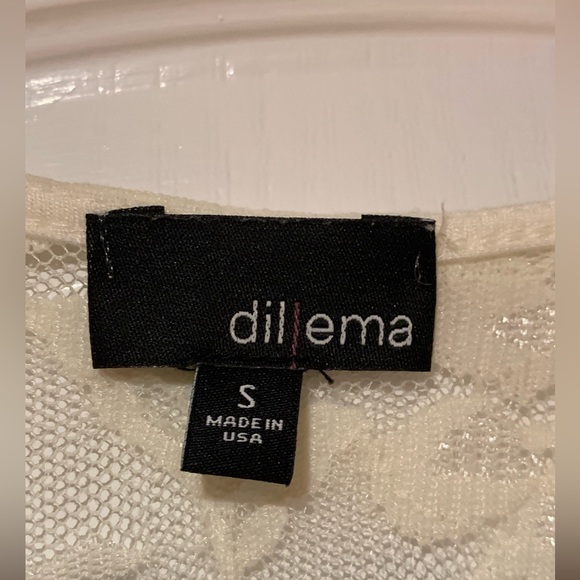 Aritzia (dillema brand) short cream/white lace dress, Size S - Picture 3 of 4